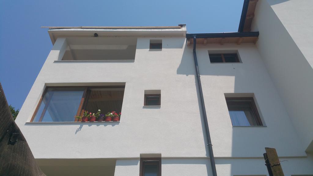 Aste Guesthouse Tropoje Ngoại thất bức ảnh