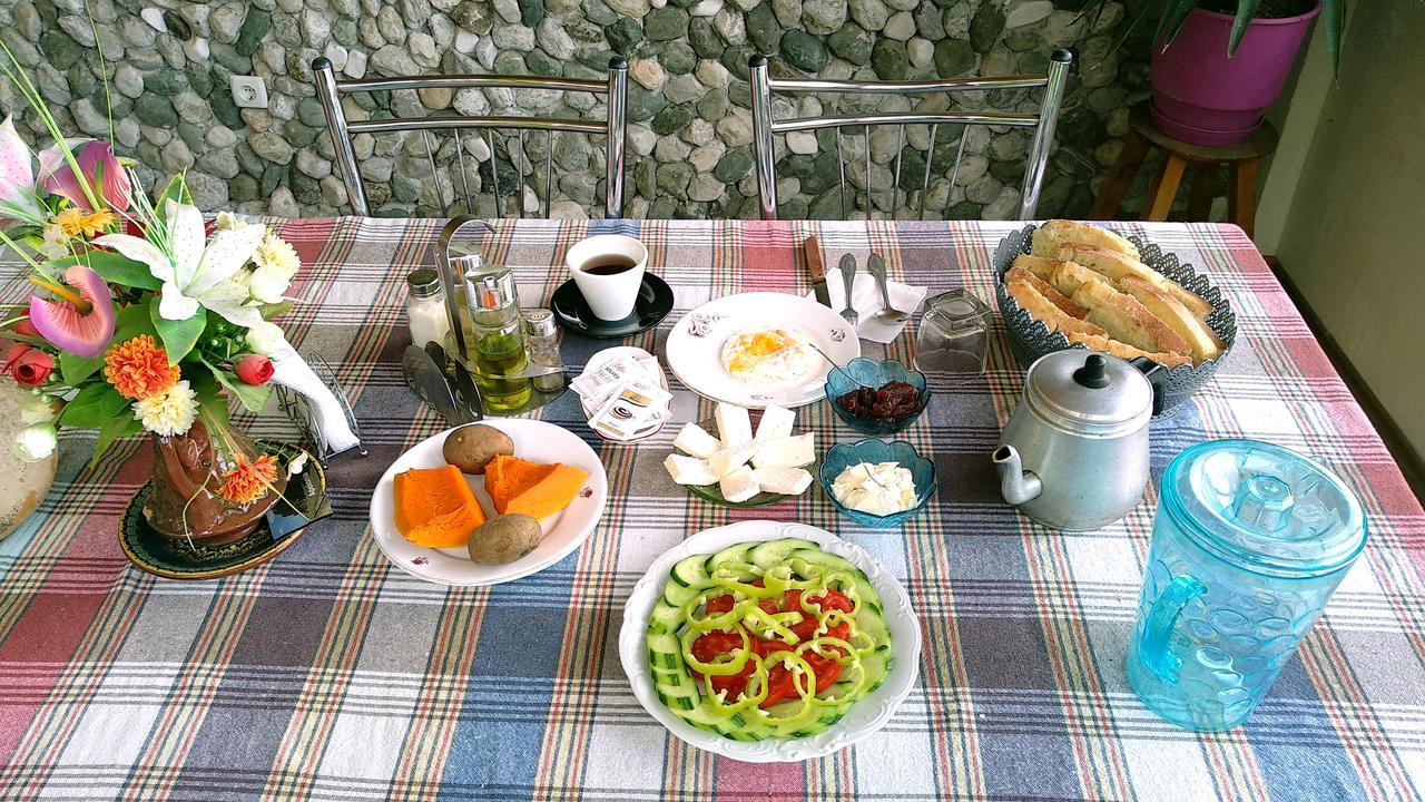 Aste Guesthouse Tropoje Ngoại thất bức ảnh